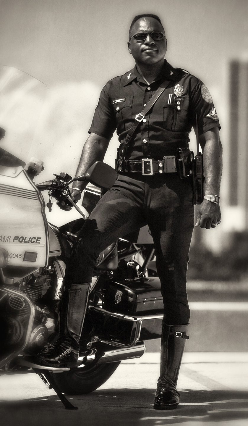 Cop Photography Miami Motorcycle Cop – Dan Routh Photography