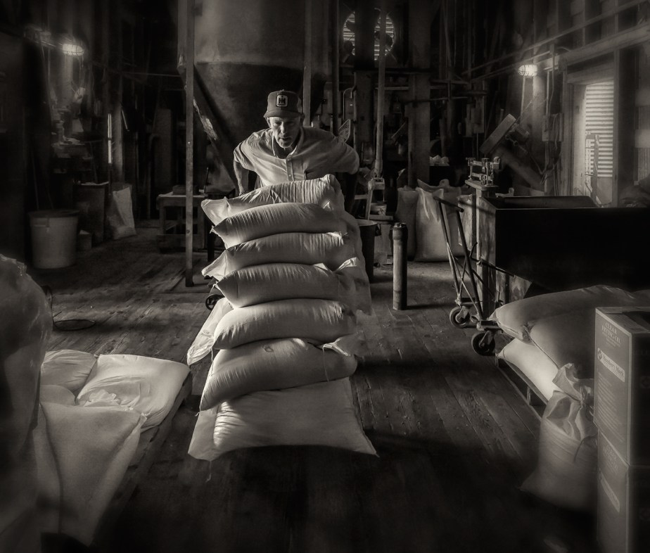 julian milling_rolling bags_03