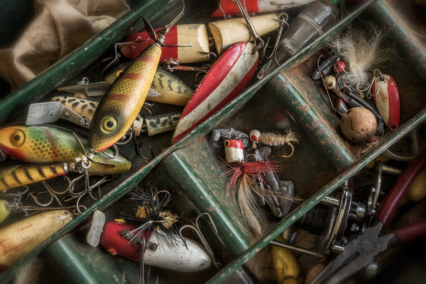 tackle box_closeup_03