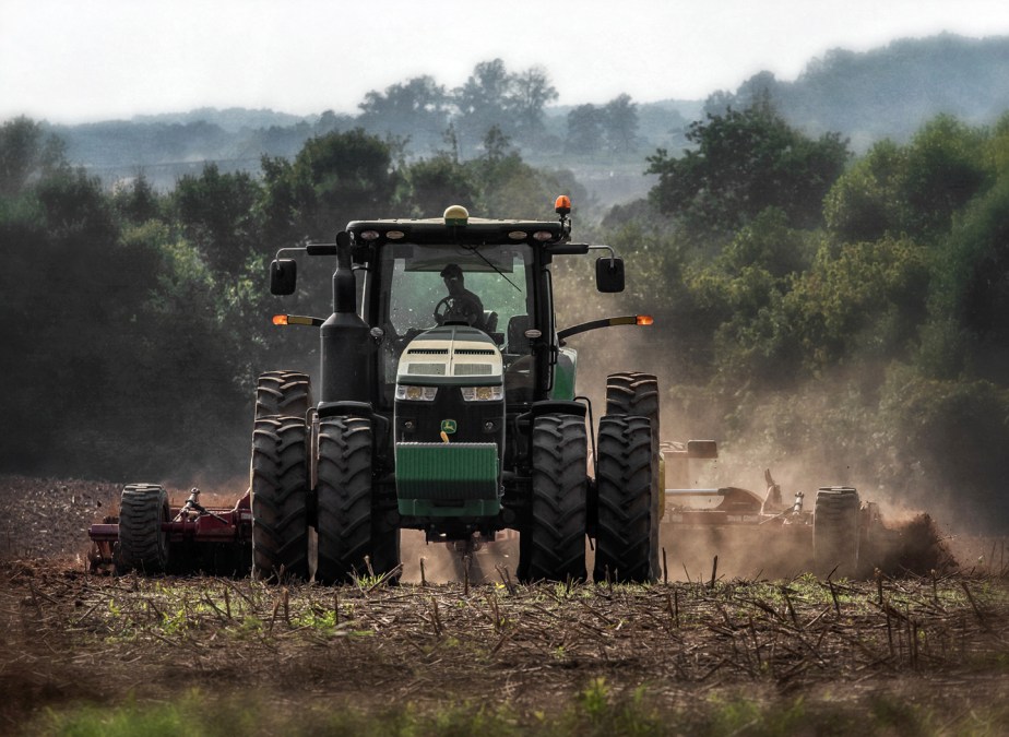 mathis_harrow_082818_01