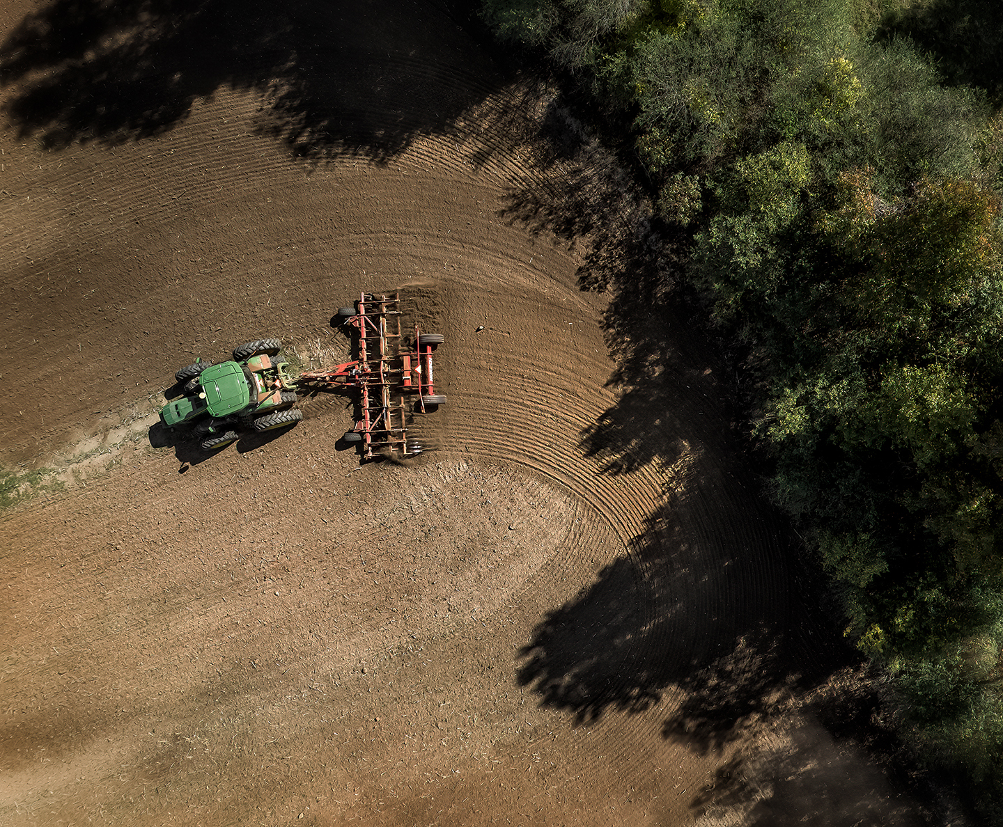 Working Barley Ground – Dan Routh Photography